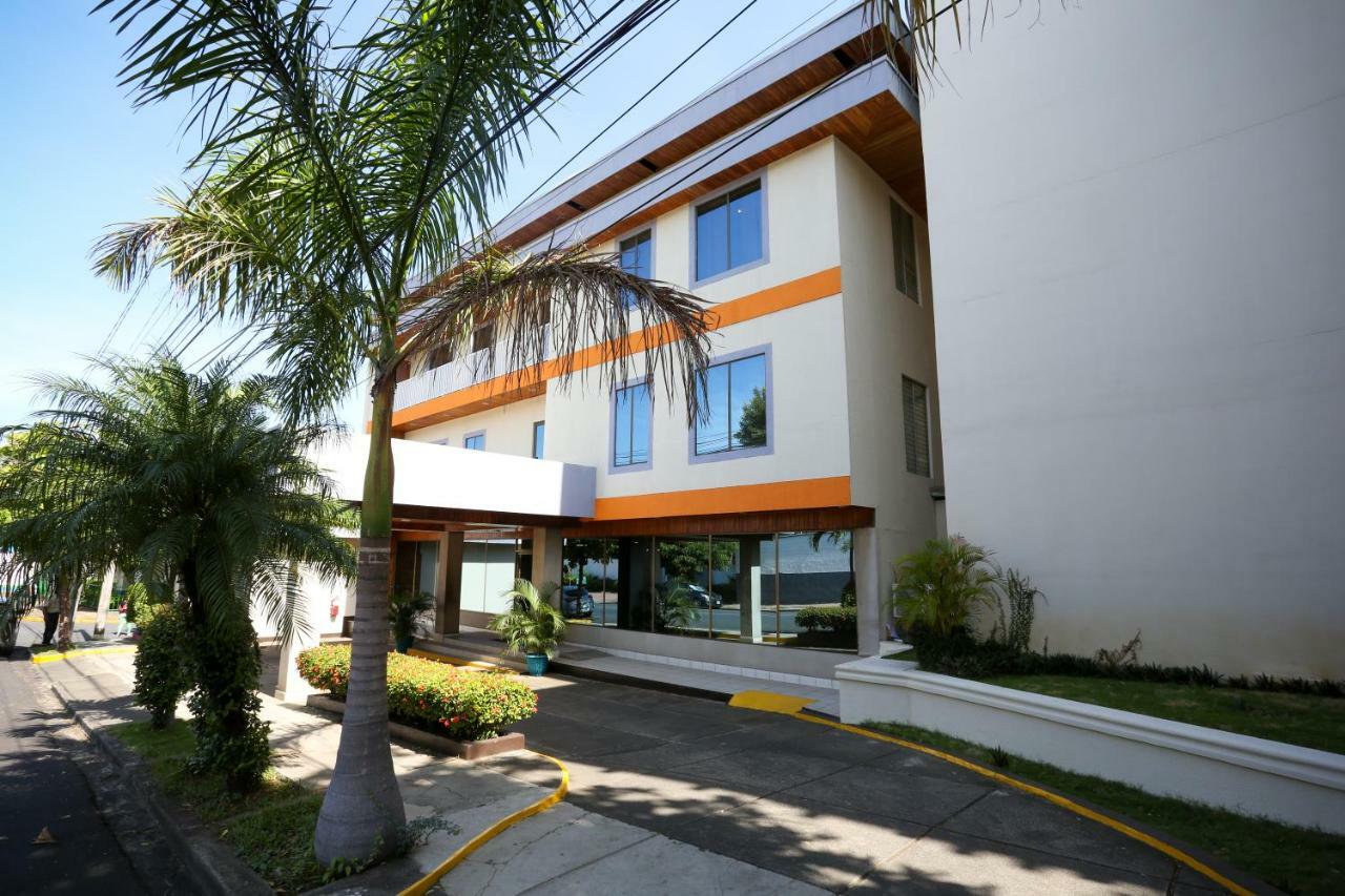 Hotel Mansion Teodolinda Managua Exterior photo